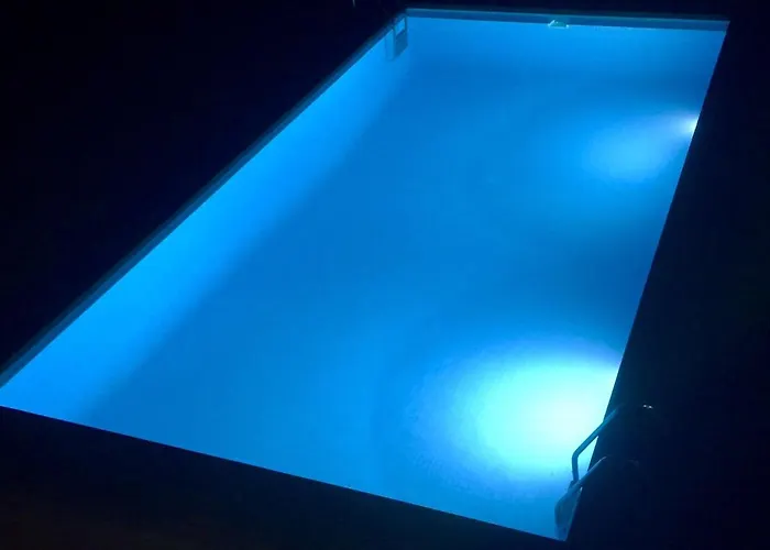 Apartamento Aislado Jardin Y Piscina